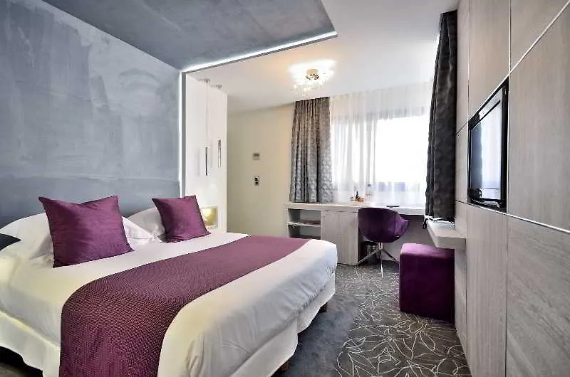 ****  Cezanne Hotel Cannes France
